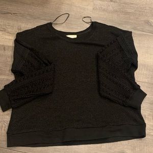 Umgee sweater with crochet sleeves
